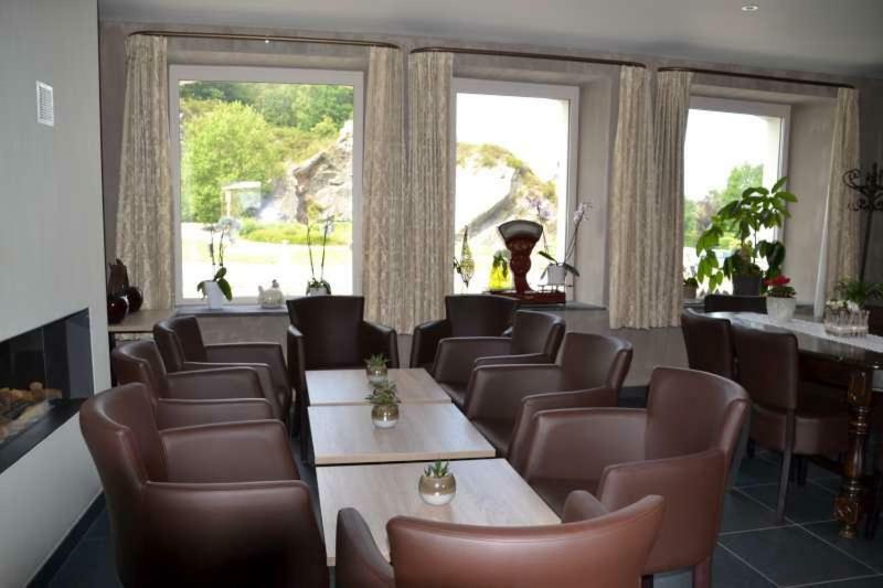 Au-Magasin Bed and Breakfast Vielsalm Exteriör bild
